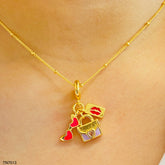 Collar cartera y corazones