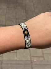 Pulsera Miyuki flecha negra completa