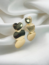 Arete topo corazones dorados