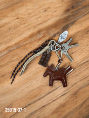 Llavero caballito y chocolate