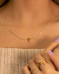 Collar Inicial T lisa