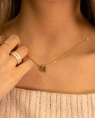 Collar Inicial M lisa