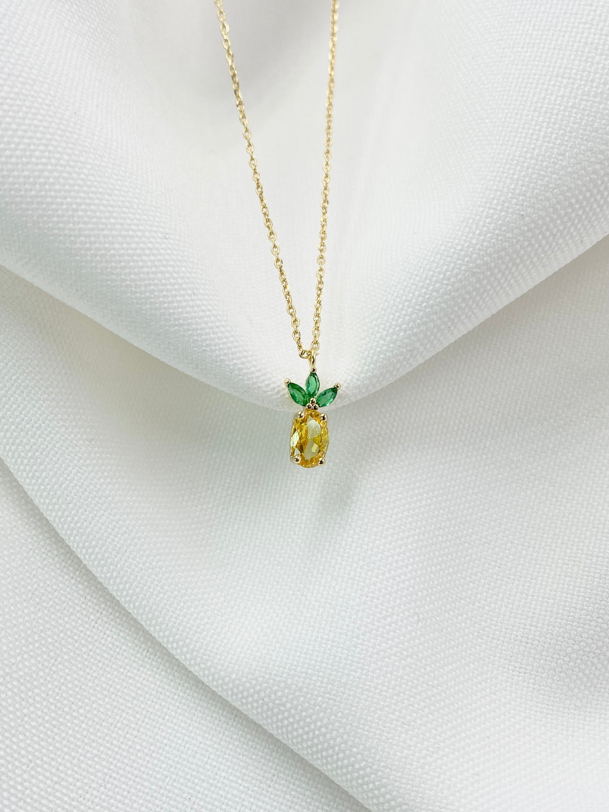 Collar piña