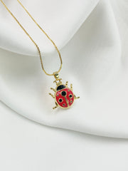 Collar mariquita