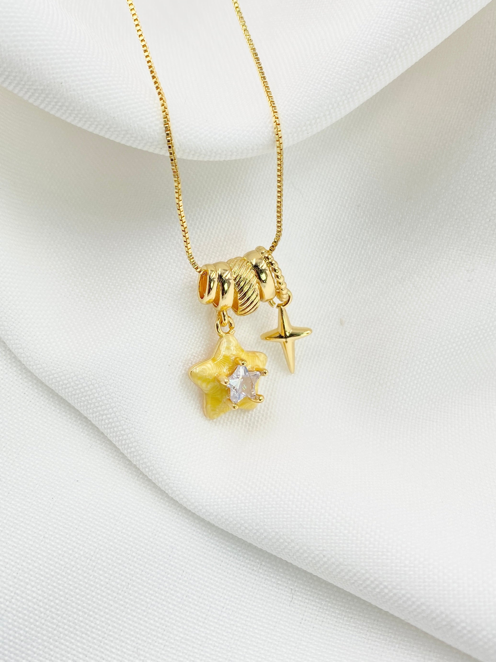 Collar estrella