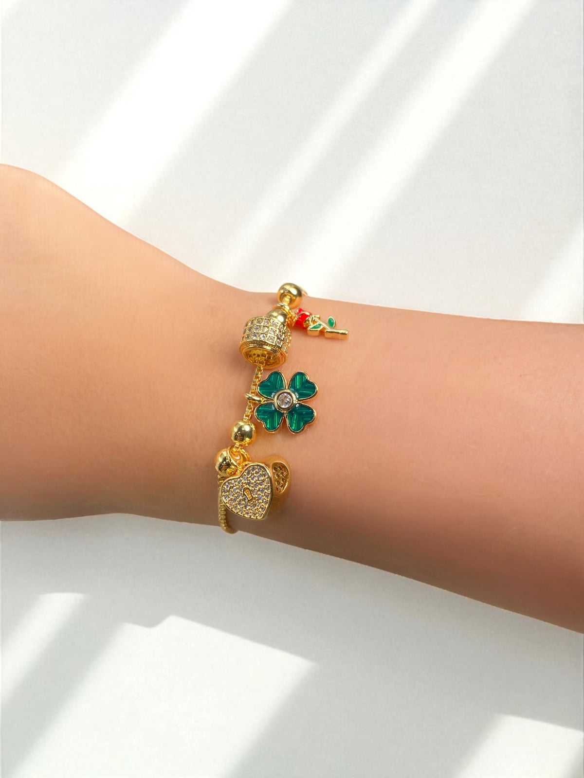 Pulsera Lucky Rose Charm