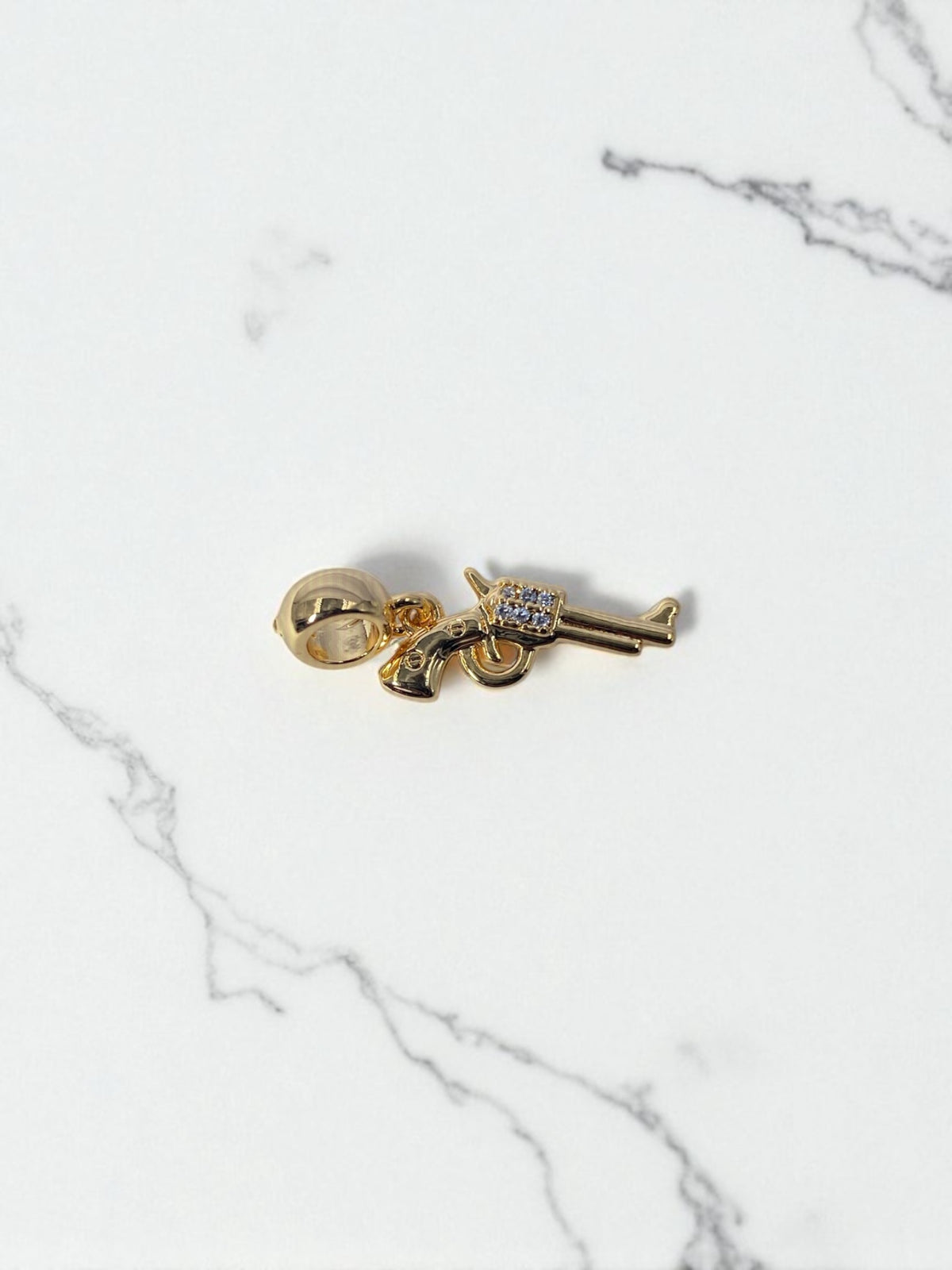 Charm Revolver