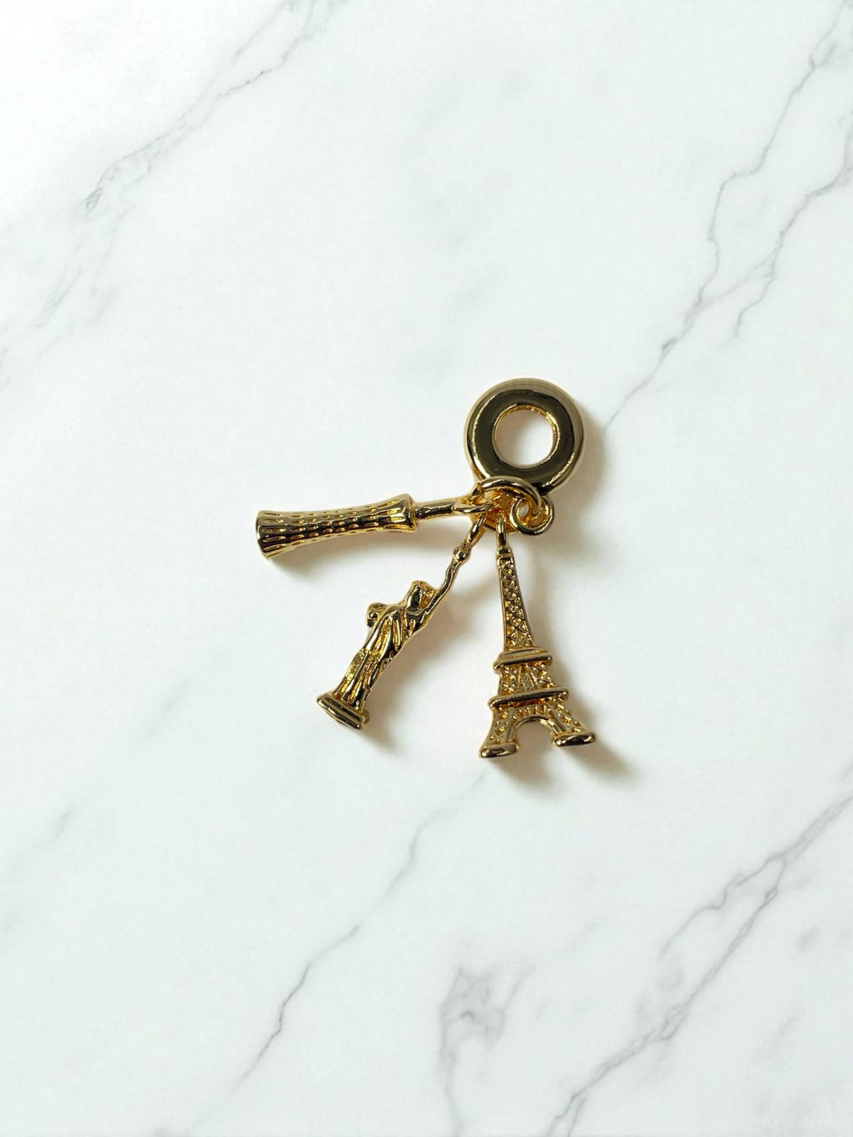 Charm Monumental