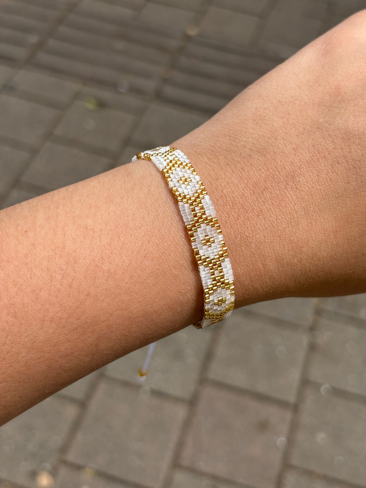 Pulsera Miyuki Blanca/dorado