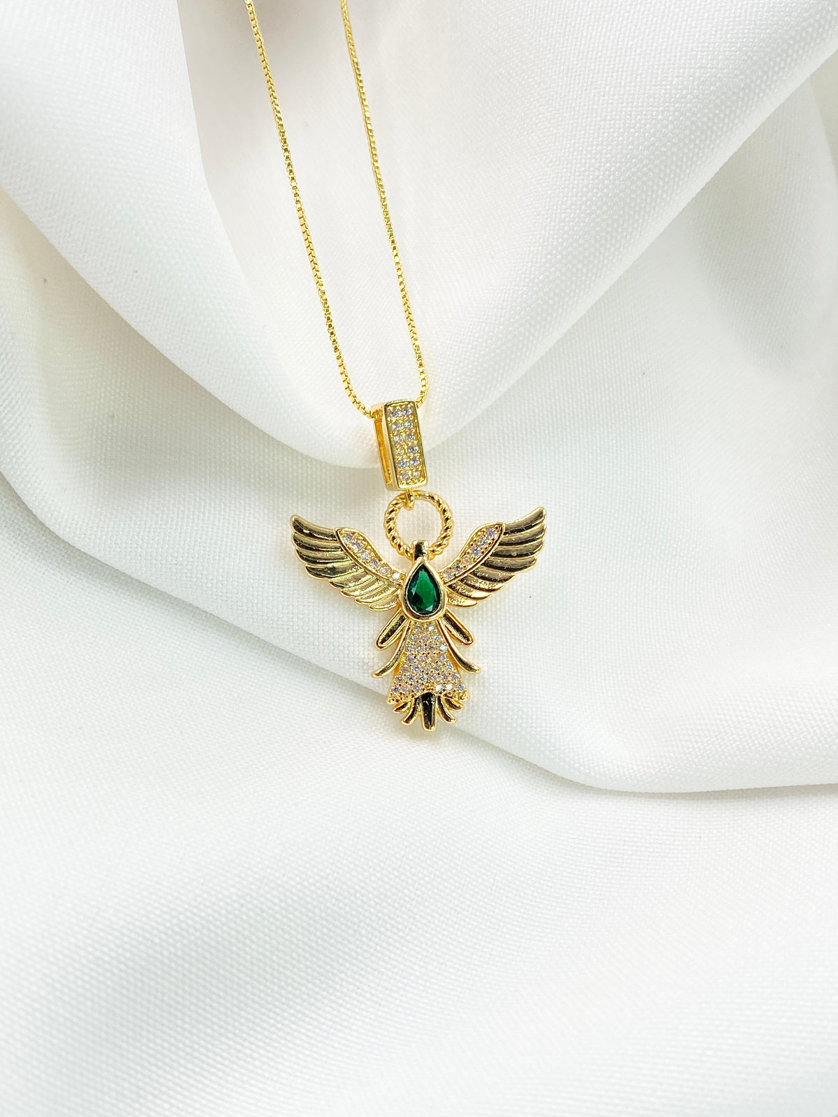 Collar ángel dorado