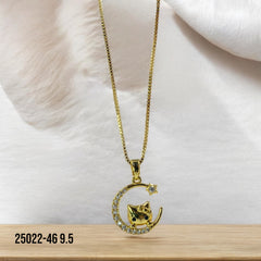 Collar Hello Kitty dorado