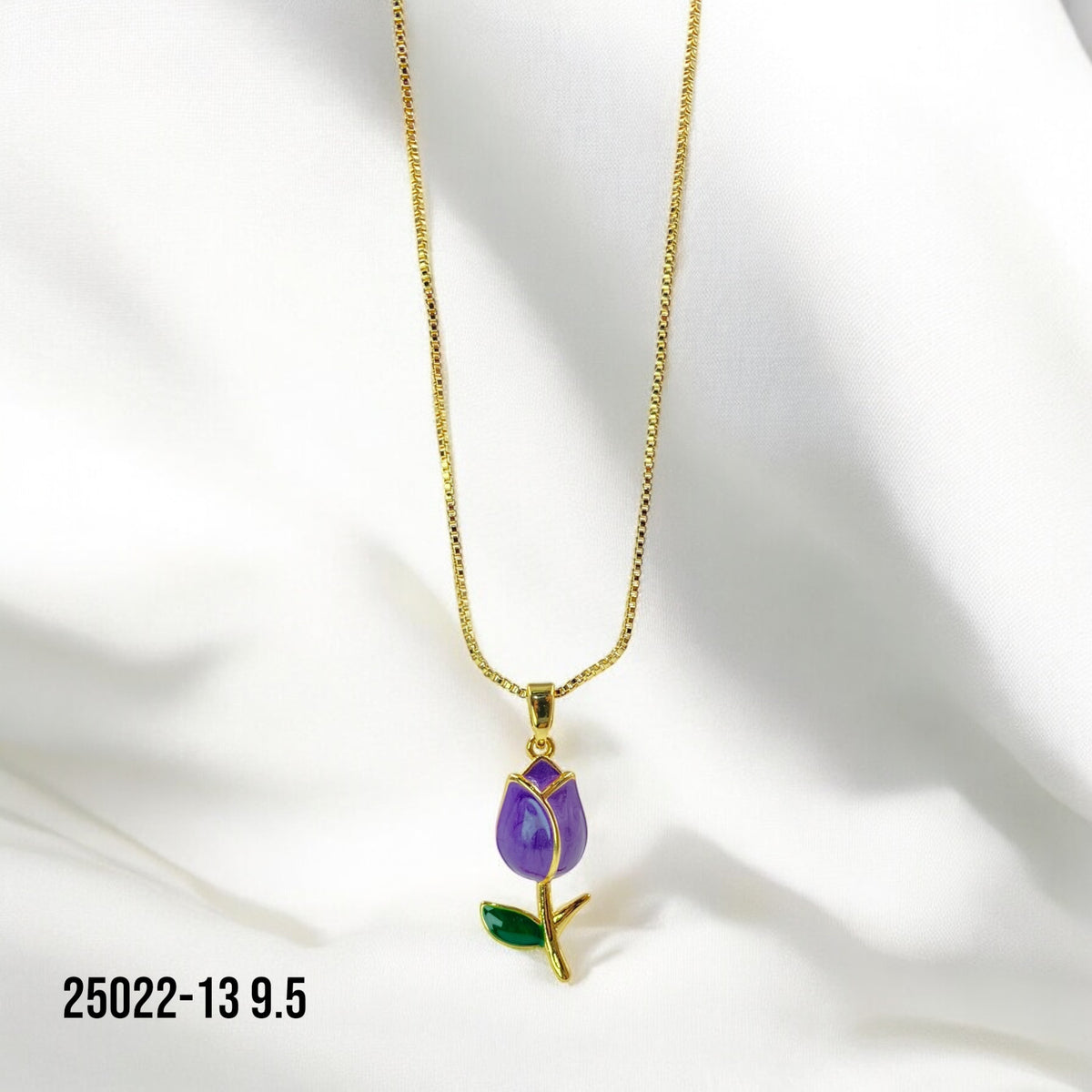 Collar rosa morada