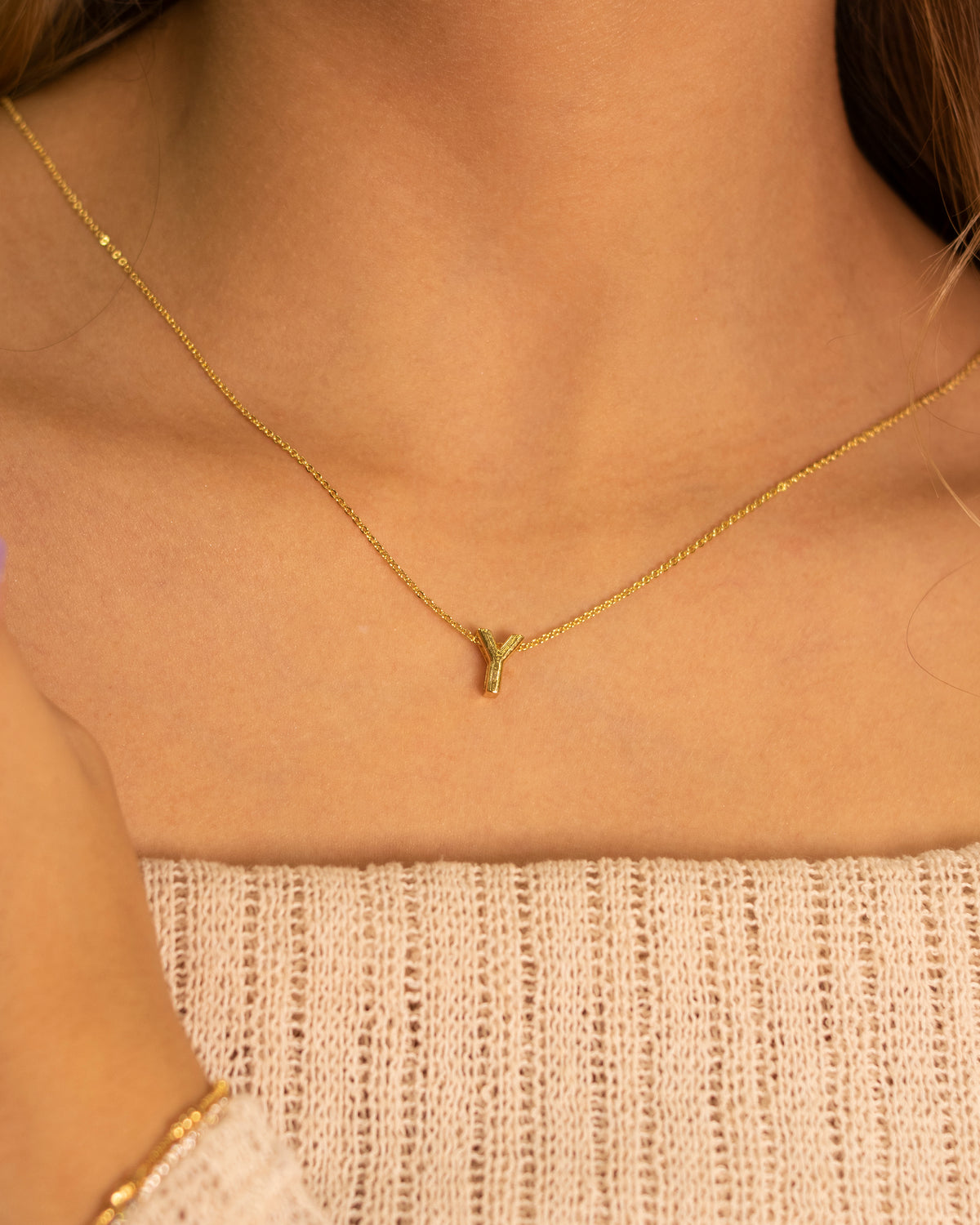 Collar Inicial Y lisa