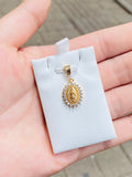 Dije de Virgen de Guadalupe en oro laminado