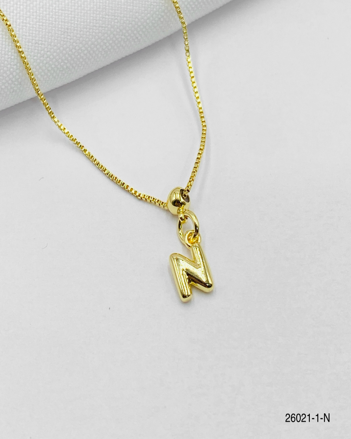 Collar letra N