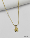Collar letra W