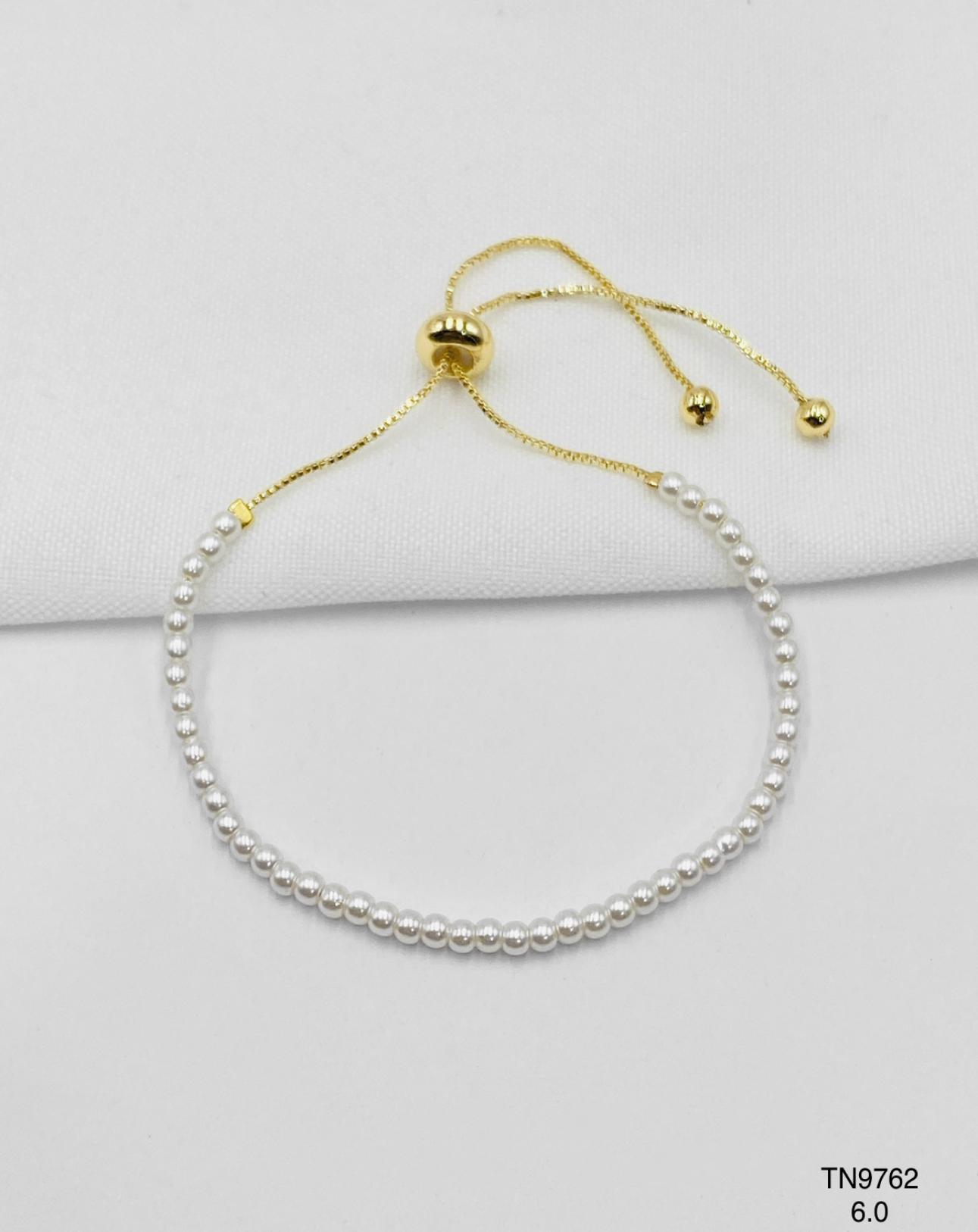 Pulsera Esferas plateadas delicadas