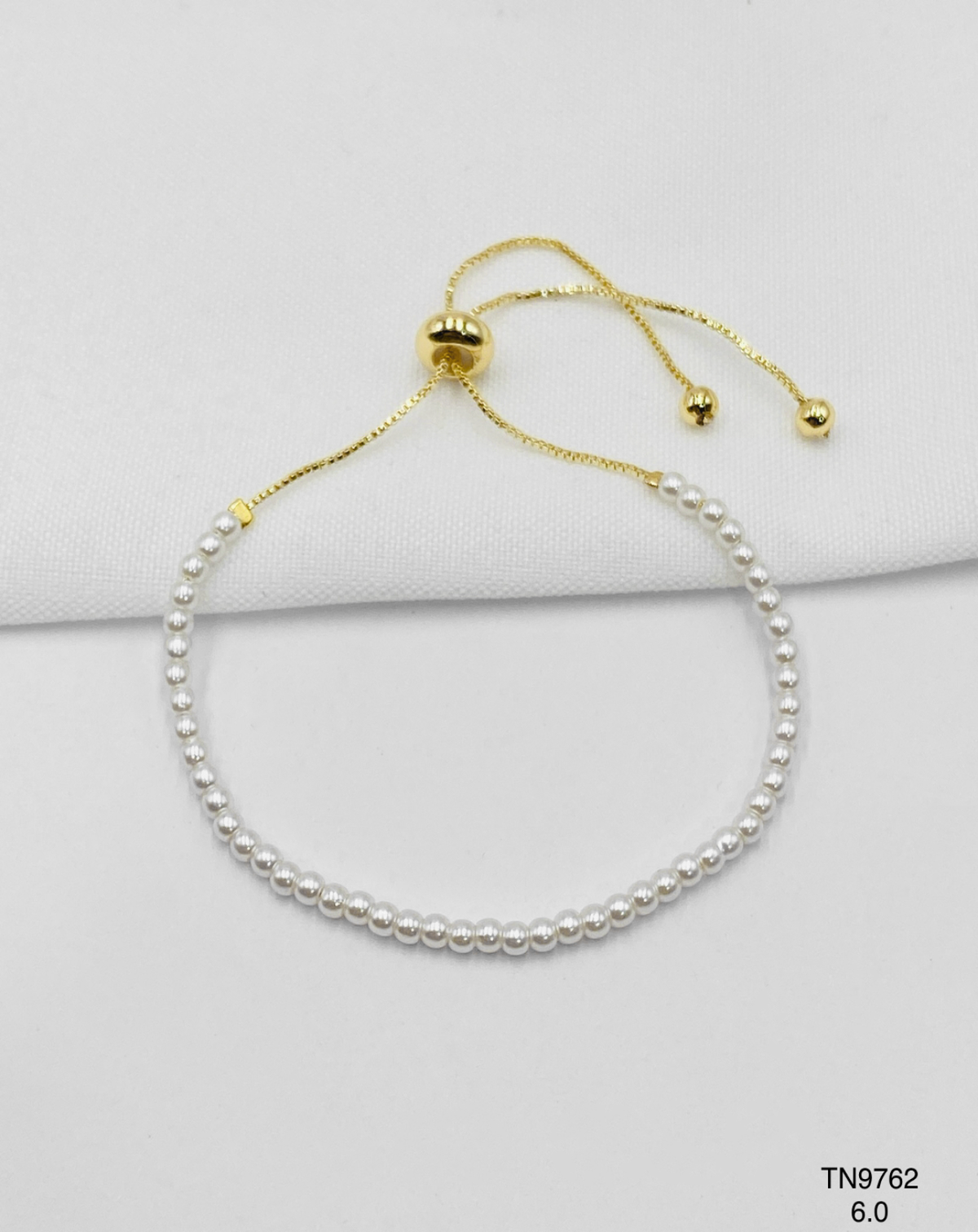 Pulsera Esferas plateadas delicadas